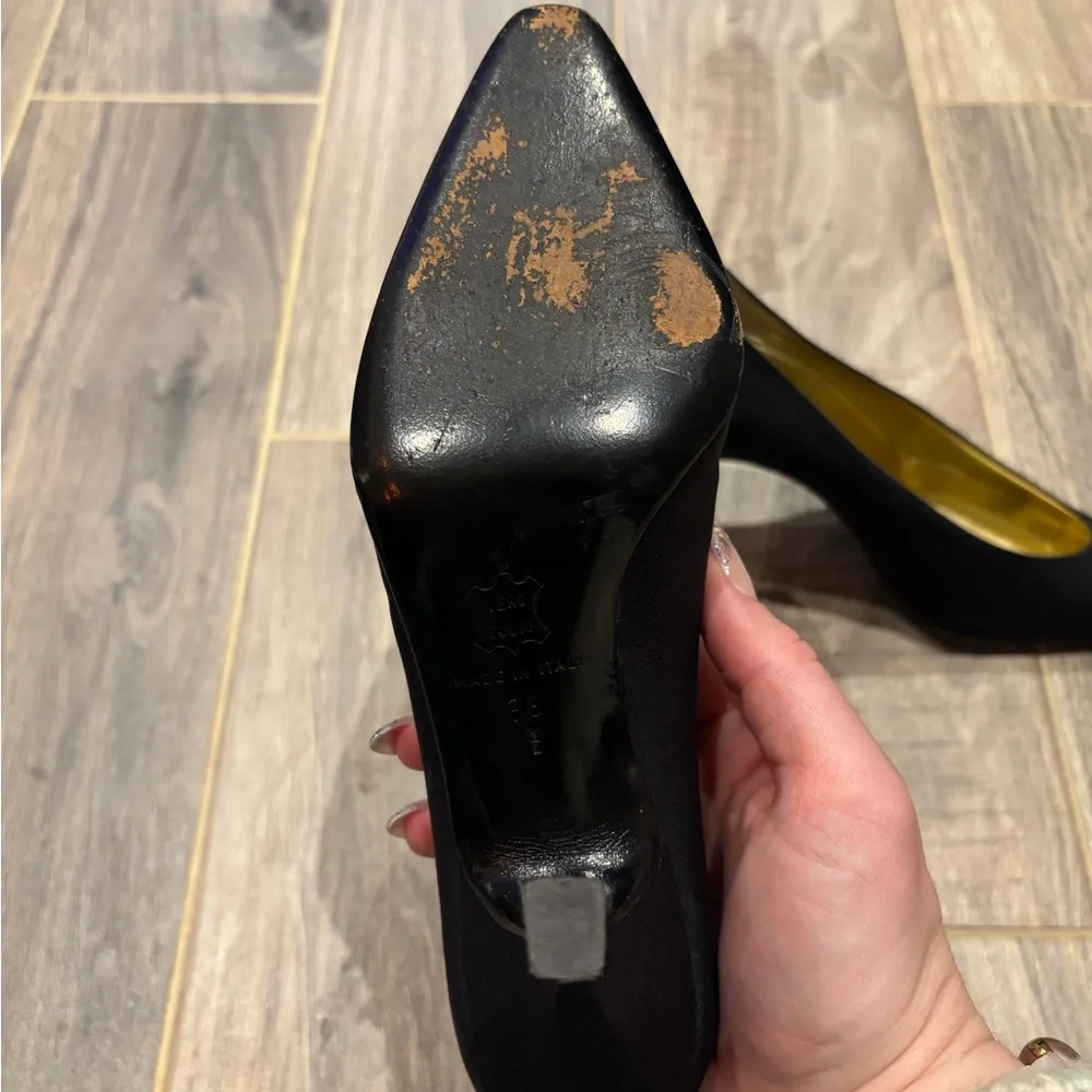 Rene Mancini Classic Black Heels - Picture 3 of 5